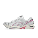 ASICS GT-2160 White Sweet Pink zijaanzicht met wit mesh, zoetroze details en metallic overlays in retro running stijl
