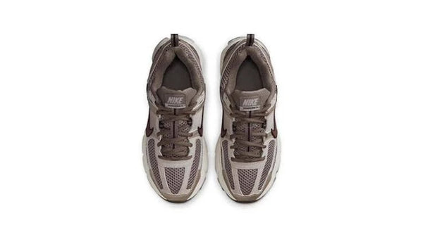 Nike Vomero 5 Taupe Haze Silt Red Tattoo (GS)