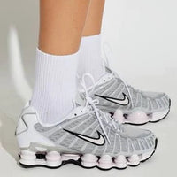 Nike Shox TL Neutral Grey Pearl Pink (Women's) (IU7553-054) | Gratis Verzending
