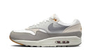 Nike Air Max 1 Light Iron Ore Flat Pewter IB1492-121 - Zijaanzicht | Snrkickz