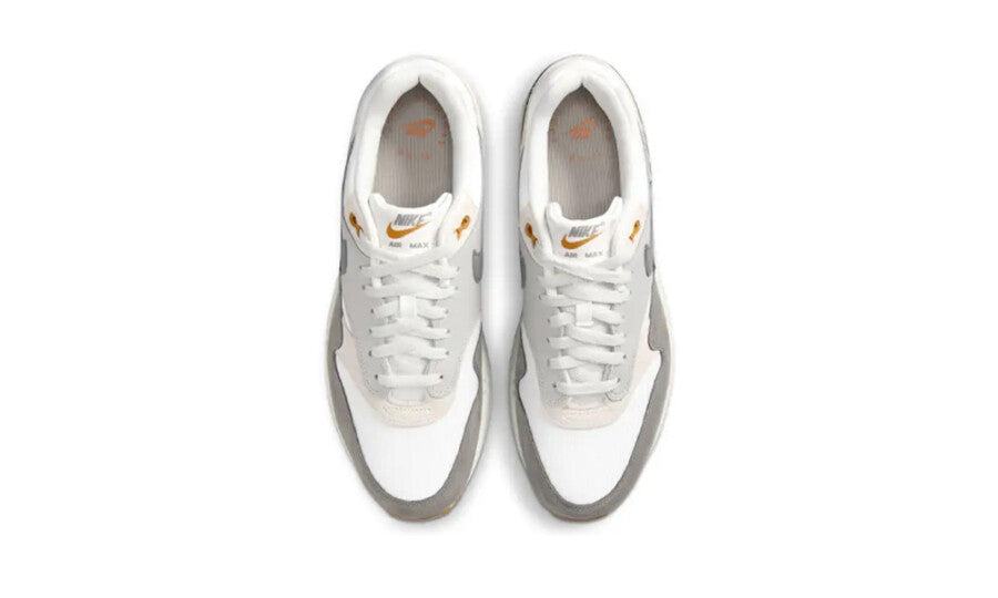 Nike Air Max 1 Light Iron Ore Flat Pewter IB1492-121 - Achteraanzicht | Snrkickz