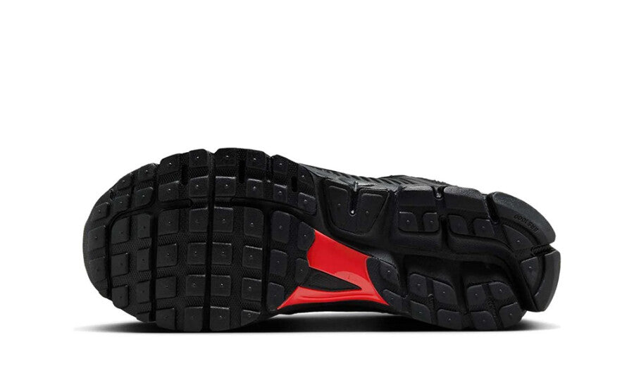 Nike Zoom Vomero 5 Black Metallic University Red