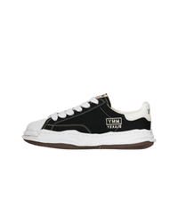 Maison Mihara Yasuhiro Blakey OG Sole Canvas Low Black – minimalistische zwarte canvas sneaker met organisch gevormde, handgemaakte rubberzool