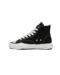 Maison Mihara Yasuhiro Peterson OG Sole Canvas High Black – vooraanzicht high-top sneaker in zwarte canvas met kenmerkende handgevormde rubberzool A01FW701