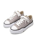 Maison Mihara Yasuhiro Peterson OG Sole Canvas Low Grey – close-up grove canvas textuur en verfijnde stitching langs de oversized zool