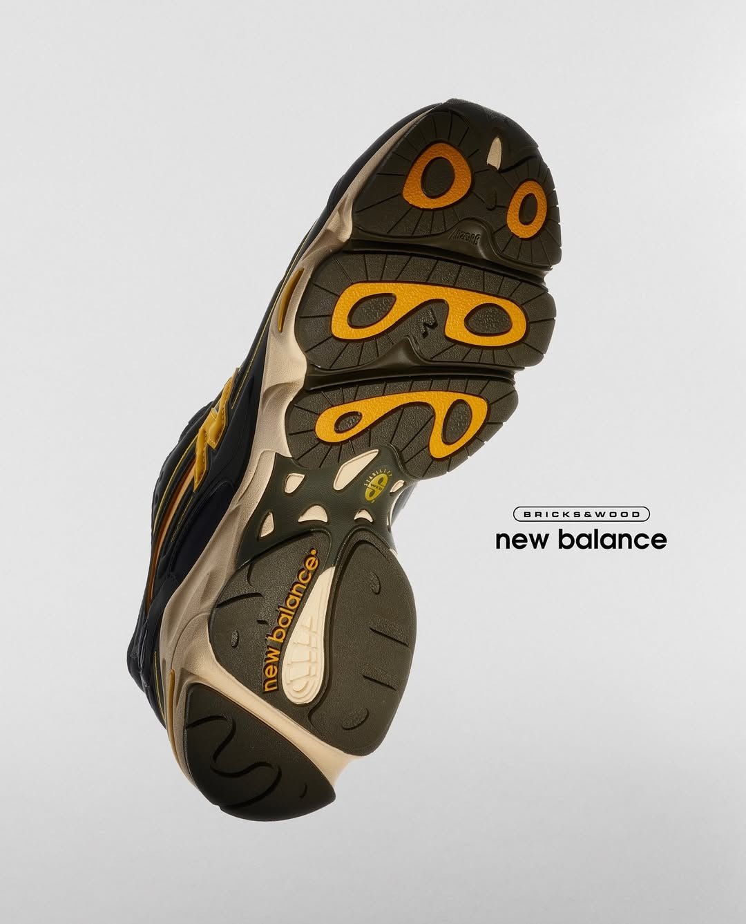 New Balance 1000 Bricks & Wood A Different Bounce