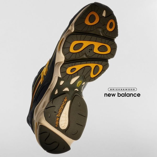 New Balance 1000 Bricks & Wood A Different Bounce