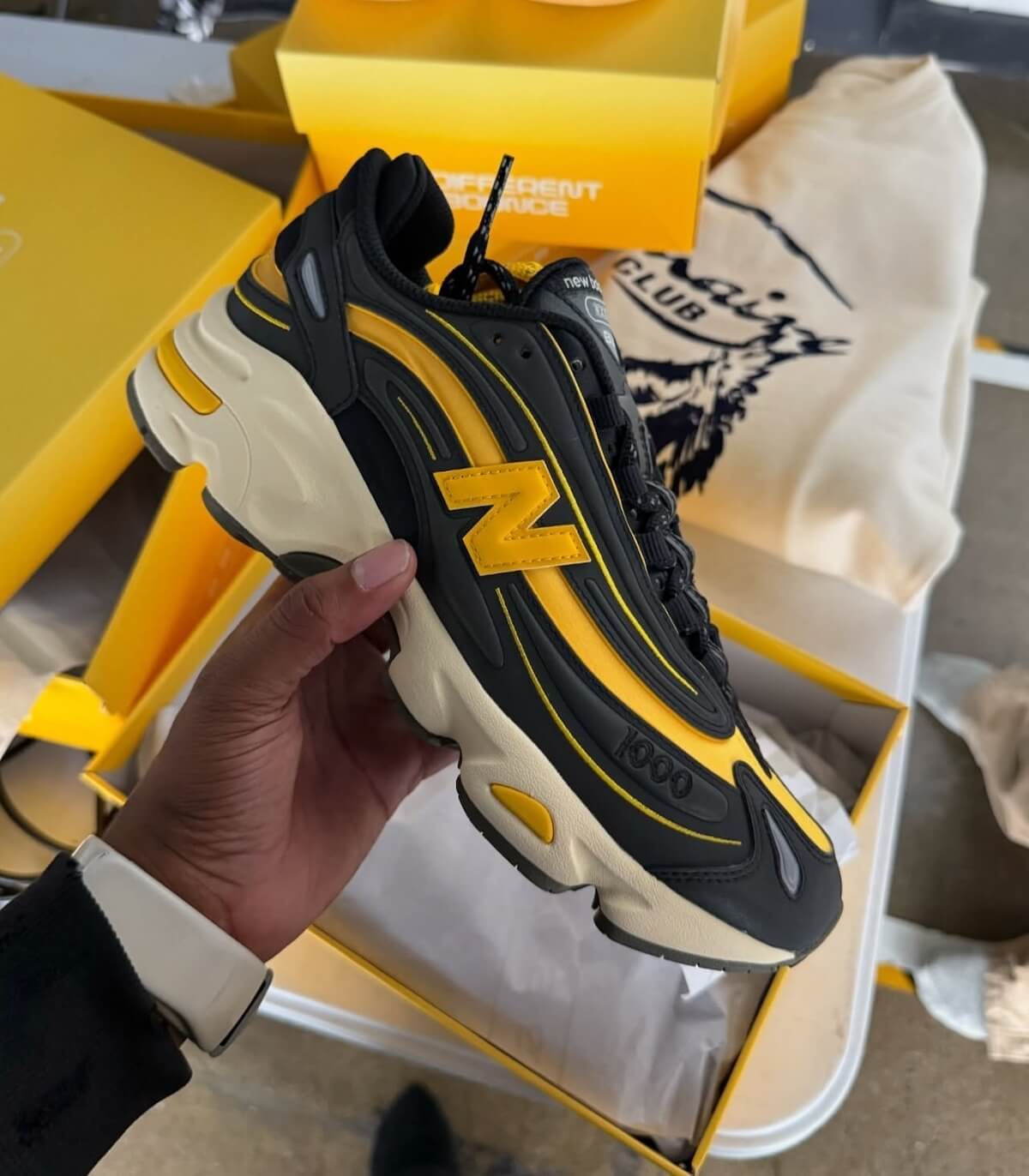 New Balance 1000 Bricks & Wood A Different Bounce