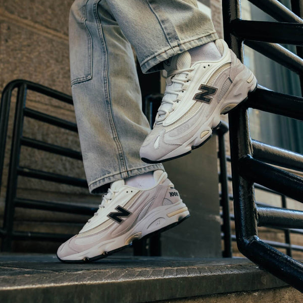 New Balance 1000 Pearl Grey Black