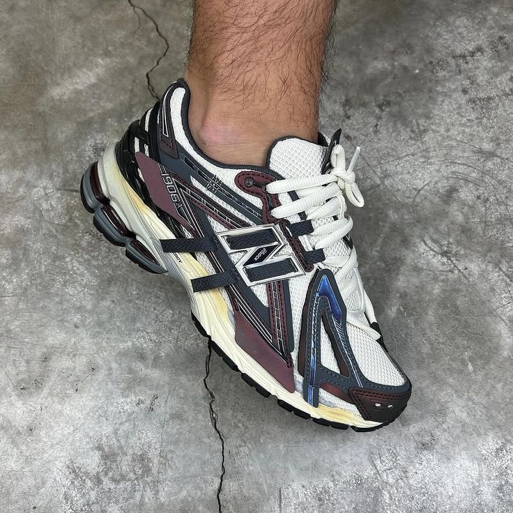 New Balance 1906A Aubergine