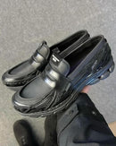 Onderzijde van de New Balance 1906L Black met responsieve N-ERGY demping en robuuste buitenzool. Perfect voor dagelijks gebruik met een clean zwarte uitstraling.

