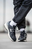 Bovenaanzicht van de New Balance 1906R Eclipse met ademend mesh en dempende binnenzool

