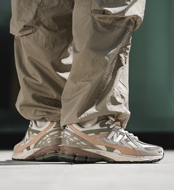 New Balance 1906U Linen Dark Olivine