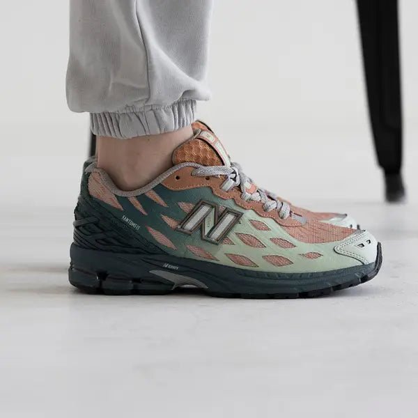 New Balance 1906W New Spruce Light Sparrow