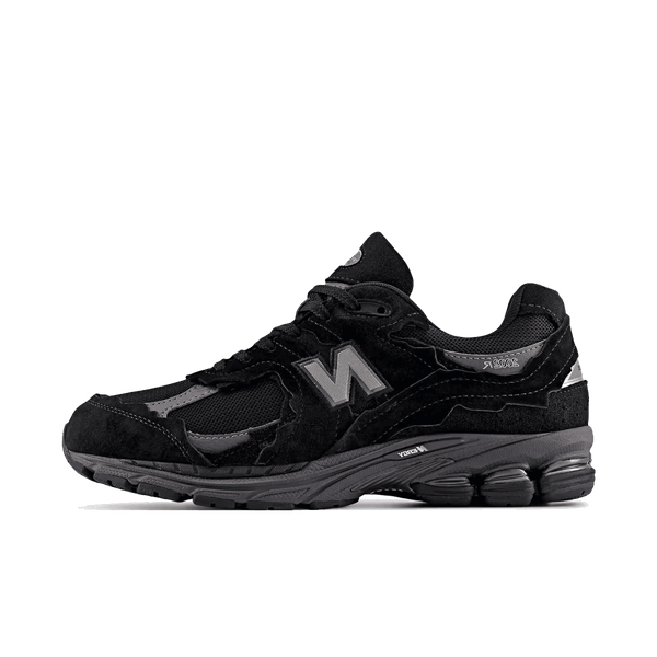 New Balance 2002R Gore-Tex Protection Pack Black Magnet