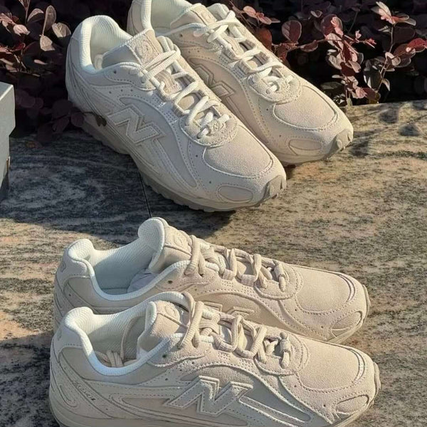 New Balance 204L Timberwolf