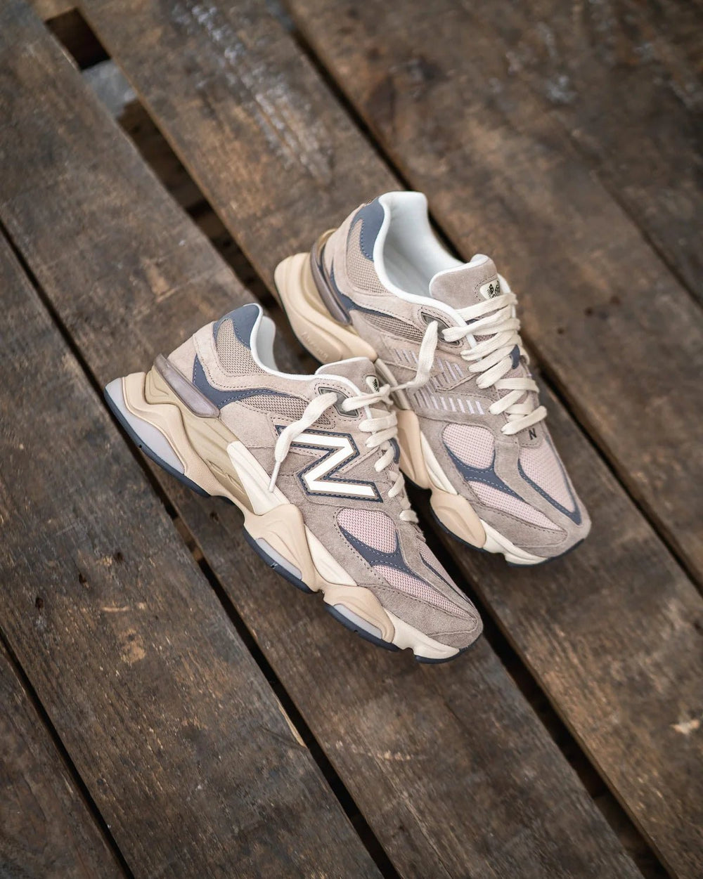 New Balance 9060 Driftwood Castlerock