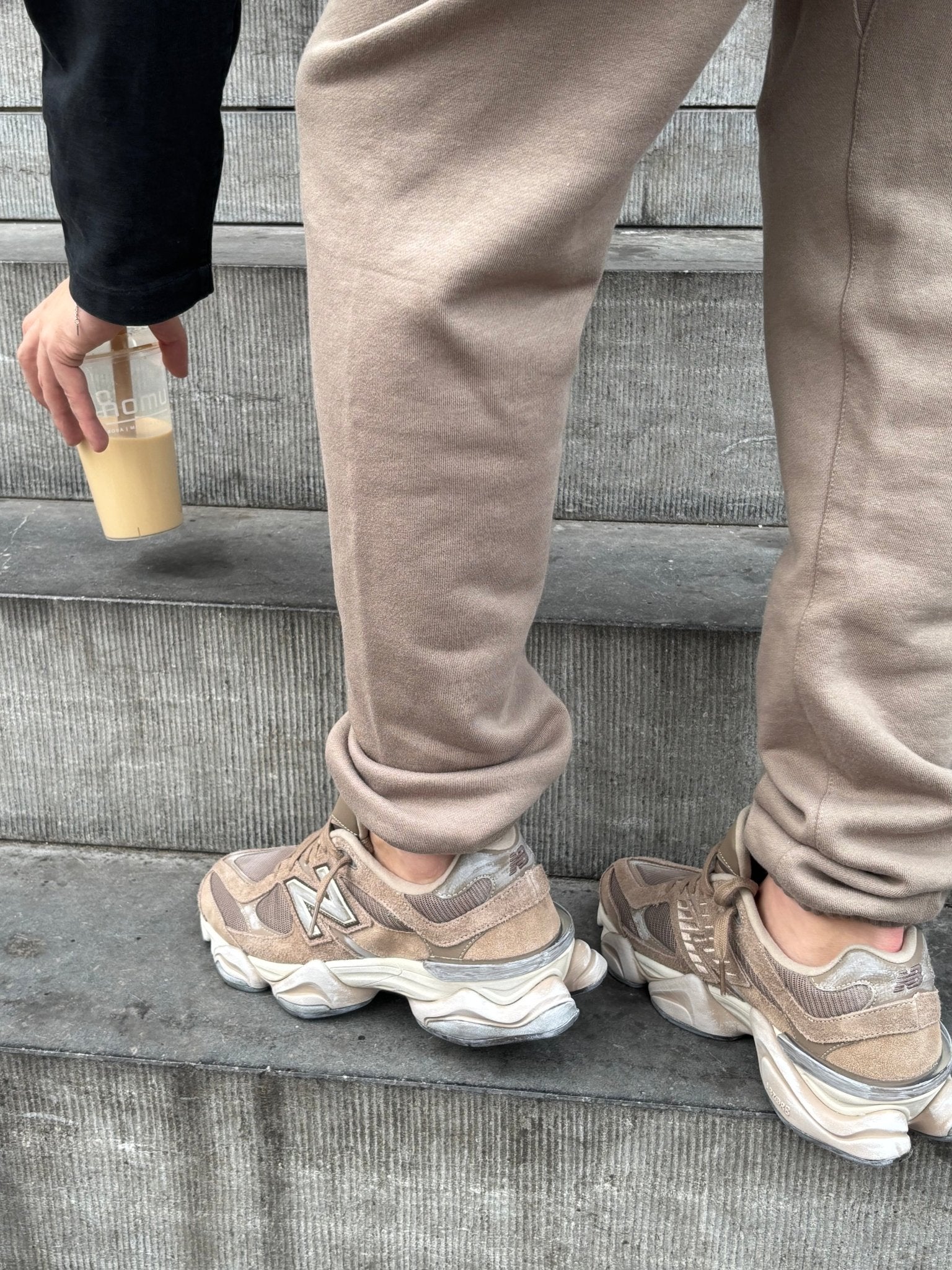 New Balance 9060 Mushroom Timberwolf