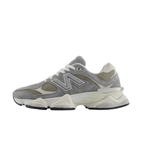 ew Balance 9060 Slate Grey Arid Stone zijaanzicht met chunky zool en mesh-panelen in zachte grijstinten