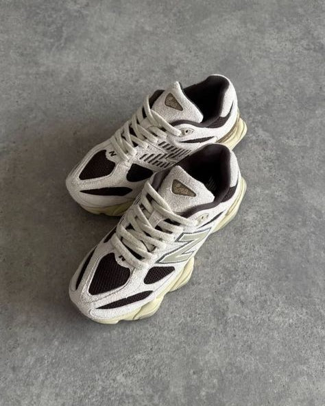 New Balance 9060 Sydney McLaughlin-Levrone Leinen Schwarz Kaffee