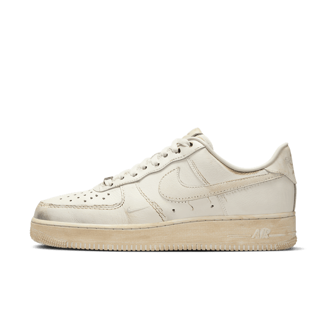 Nike Air Force 1 Low .SWOOSH Dirty Triple White
