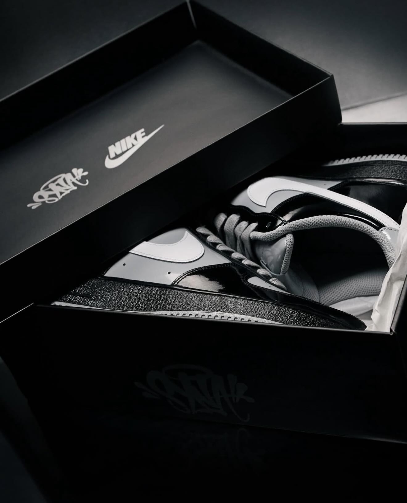Nike Air Force 1 Low Syna Central Cee Black White Smoke Grey Snrkickz5 