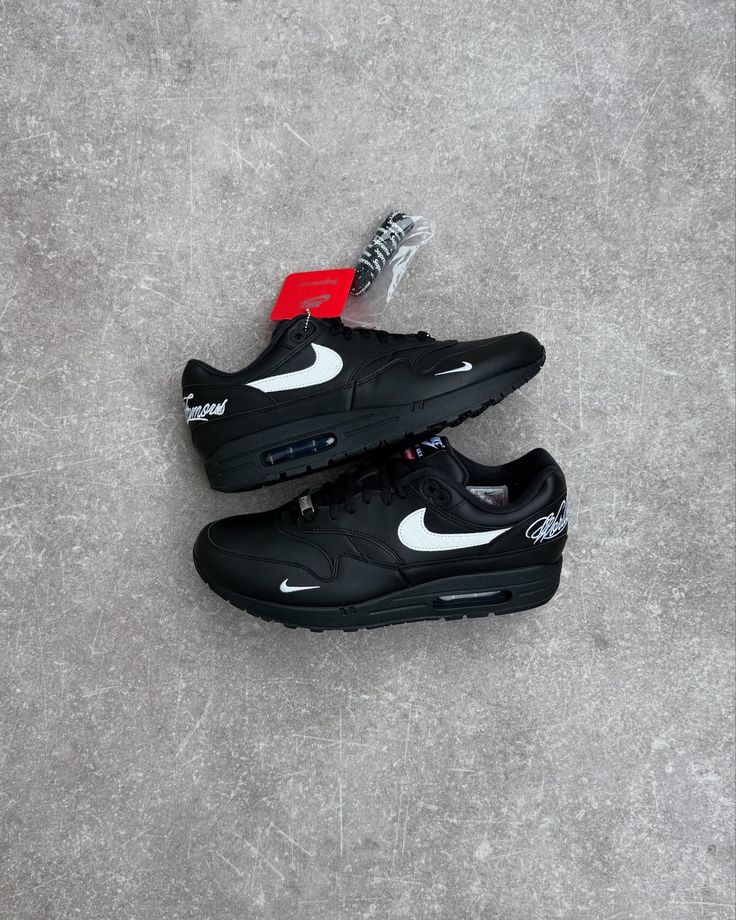 Nike Air Max 1 '87 SP Supreme Black White