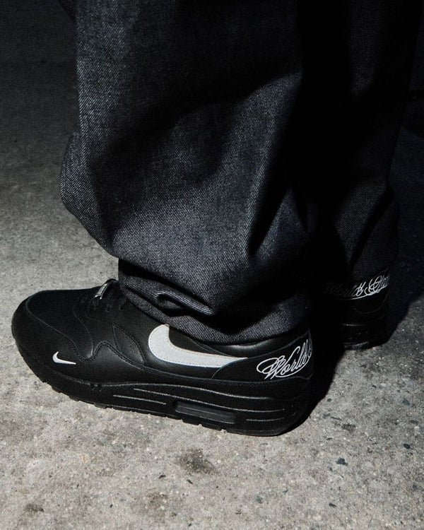 Nike Air Max 1 '87 SP Supreme Black White