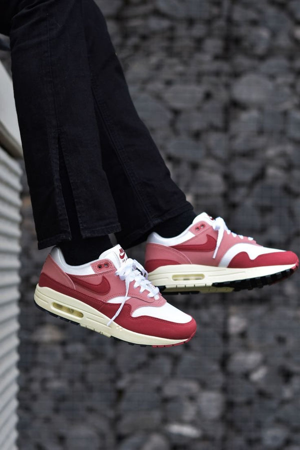 Nike Air Max 1 Red Stardust