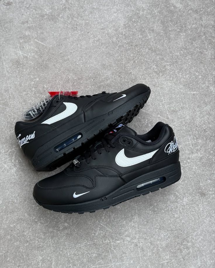 Nike Air Max 1 '87 SP Supreme Black White