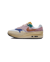 Nike Air Max 1 Tan Lines (WMNS) met opvallende multicolor toebox, suède overlays en retro Swoosh in paars en oranje