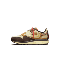 Nike Air Max 1 Travis Scott Cactus Jack Baroque Brown – zijkant met reversed Swoosh en earthy colorblocking, verkrijgbaar bij Snrkickz