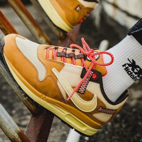 Nike Air Max 1 Travis Scott Cactus Jack Wheat Lemon Drop