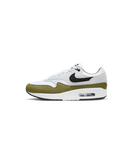 Nike Air Max 1 White Black Medium Olive – zijkant met olijfgroene mudguard en zwart-witte colorblocking, verkrijgbaar bij Snrkickz