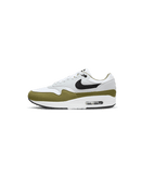 Nike Air Max 1 White Black Medium Olive – zijkant met olijfgroene mudguard en zwart-witte colorblocking, verkrijgbaar bij Snrkickz