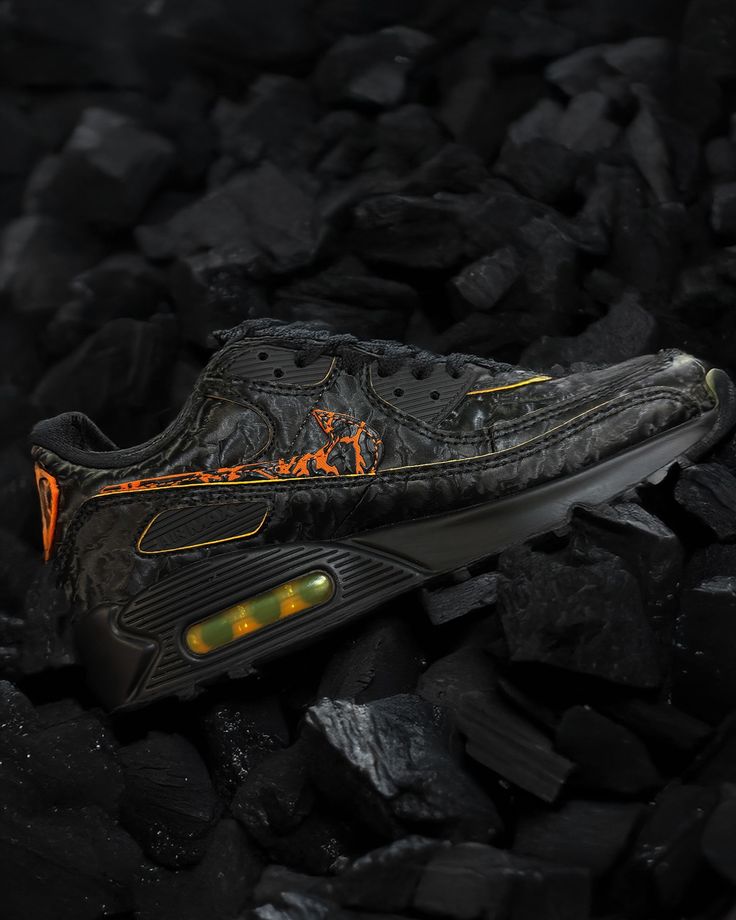 Nike Air Max 90 QS Volcano