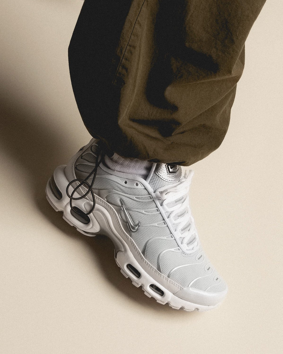Nike Air Max Plus Sail Pure Platinum Silver