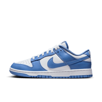 Zijaanzicht van de Nike Dunk Low Polar Blue DV0833-400 met witte leren basis en lichtblauwe overlays in klassieke Dunk stijl