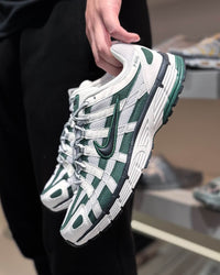 Nike P-6000 Tanne (Damen)