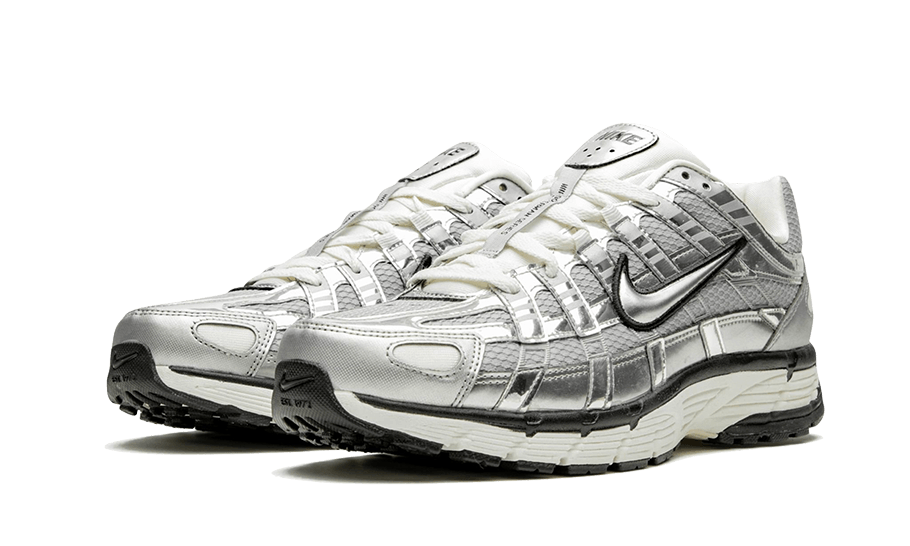 Nike P-6000 Metallic Silber