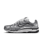 Nike P-6000 Metallic Silber