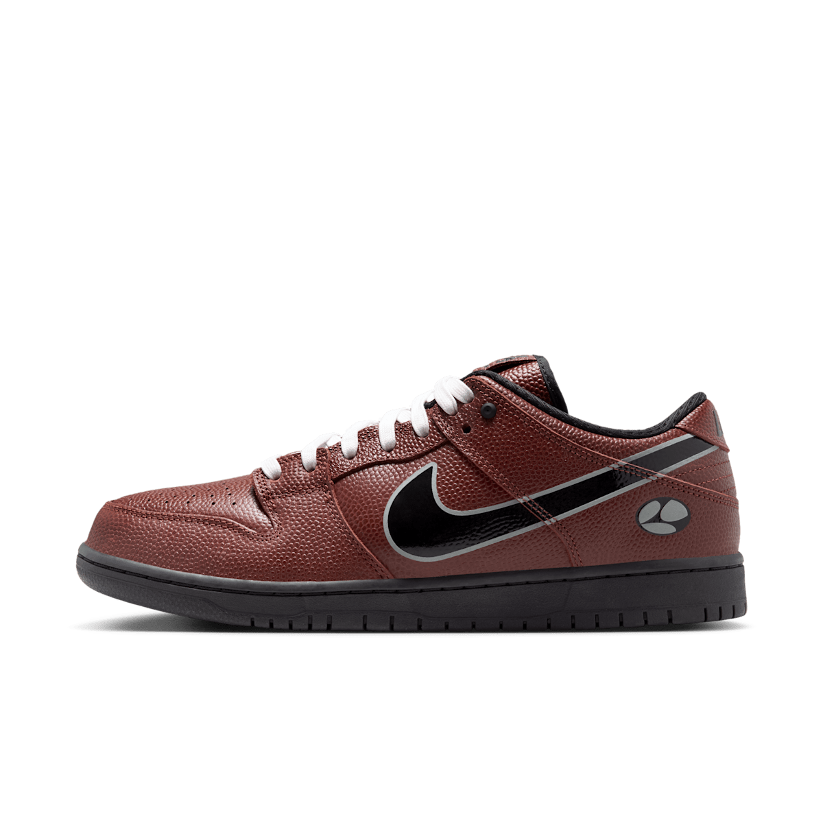 Nike SB Dunk Low Limosine Skateboards