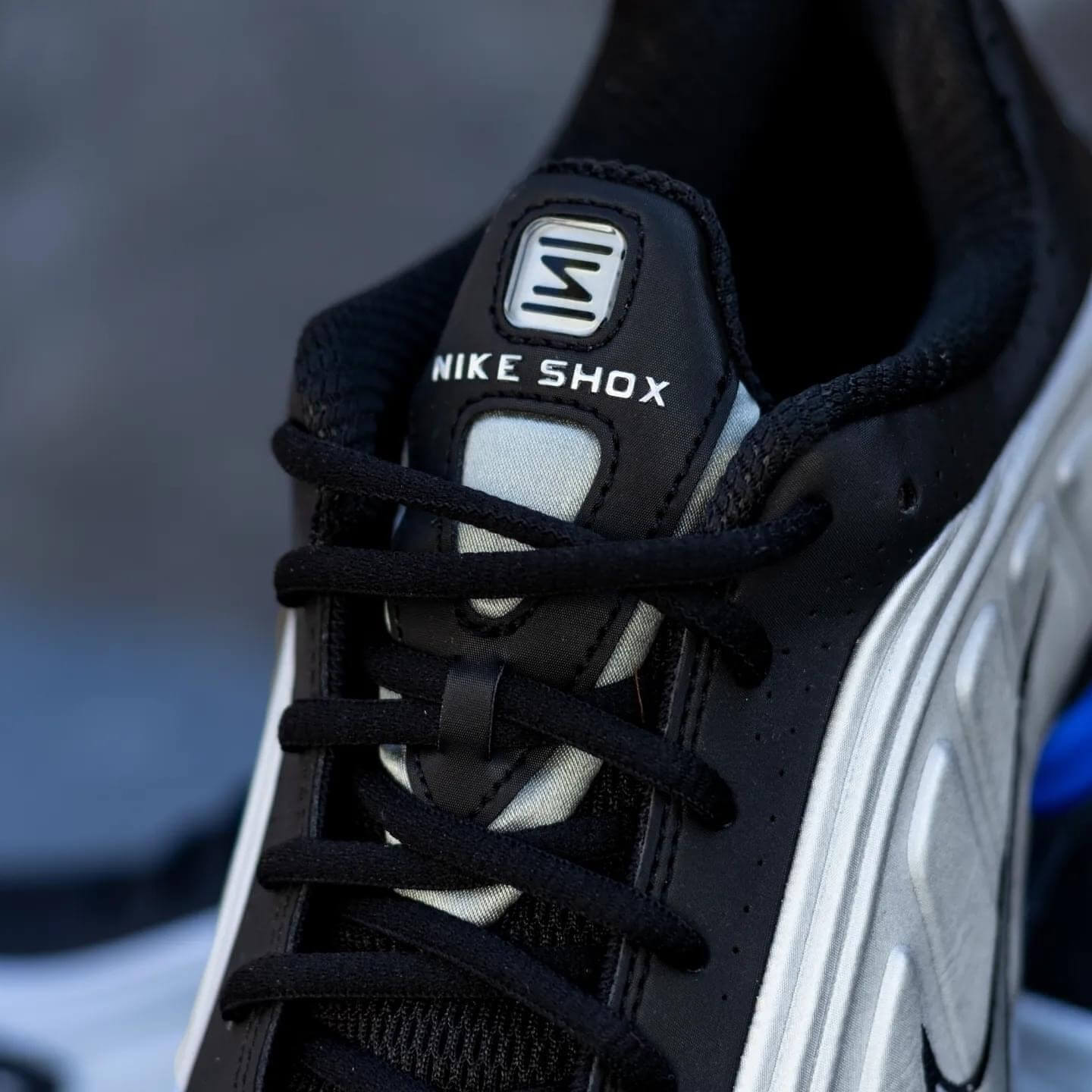 Nike Shox R4 Metallic Silver Black Racer Blue