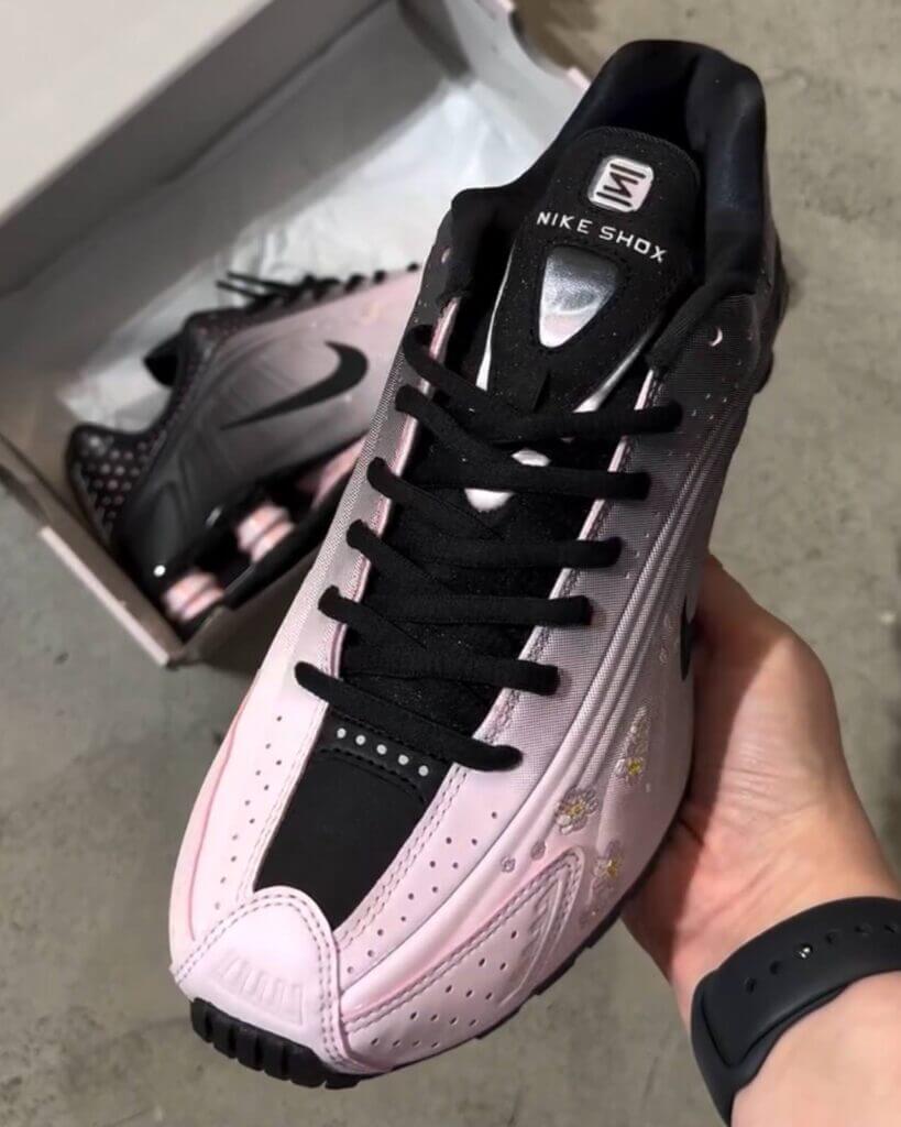 Nike Shox R4 Sakura