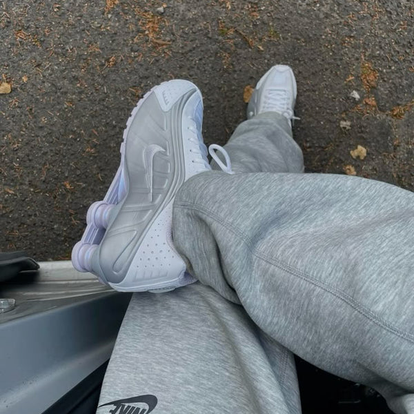 Nike Shox R4 White Bright Crimson Metallic Silver
