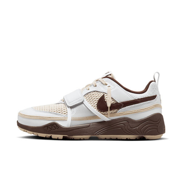 nike-zoom-field-jaxx-travis-