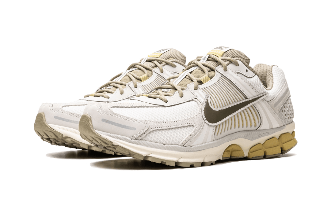 Nike Zoom Vomero 5 Bone Mitteloliv