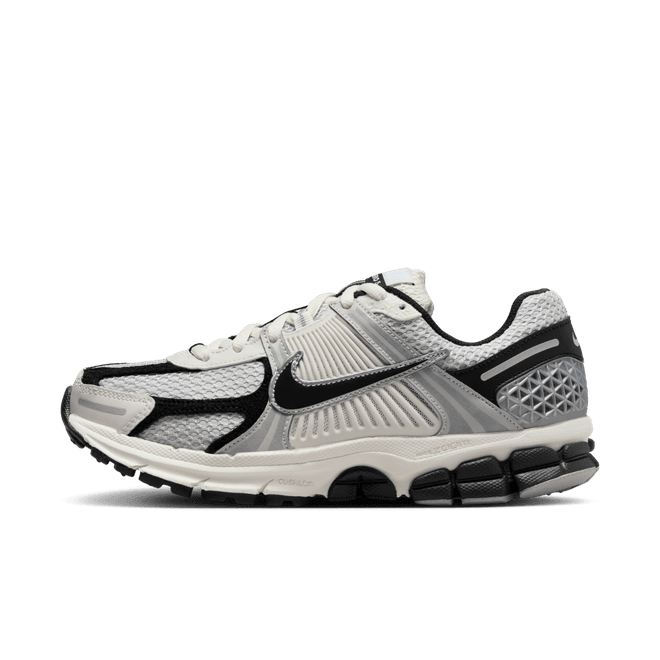 Nike Zoom Vomero 5 Photon Dust Black