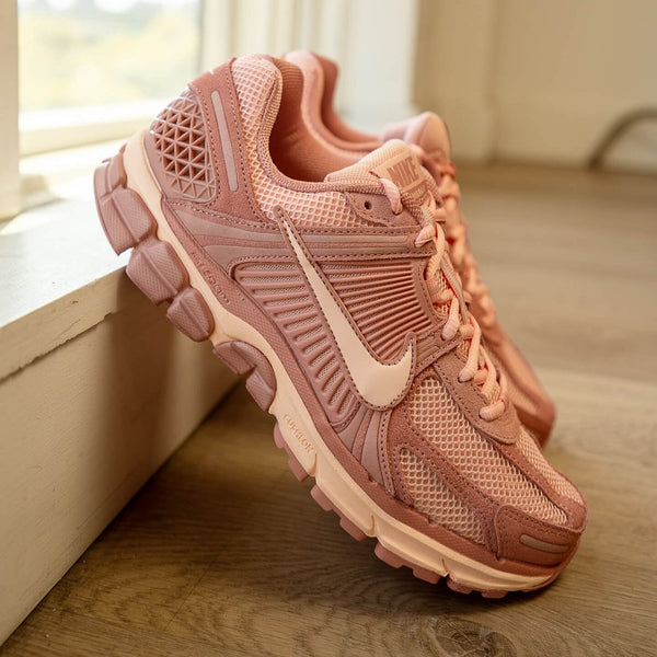 Nike Zoom Vomero 5 Red Stardust