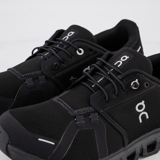 On Running Cloud 6 All Black